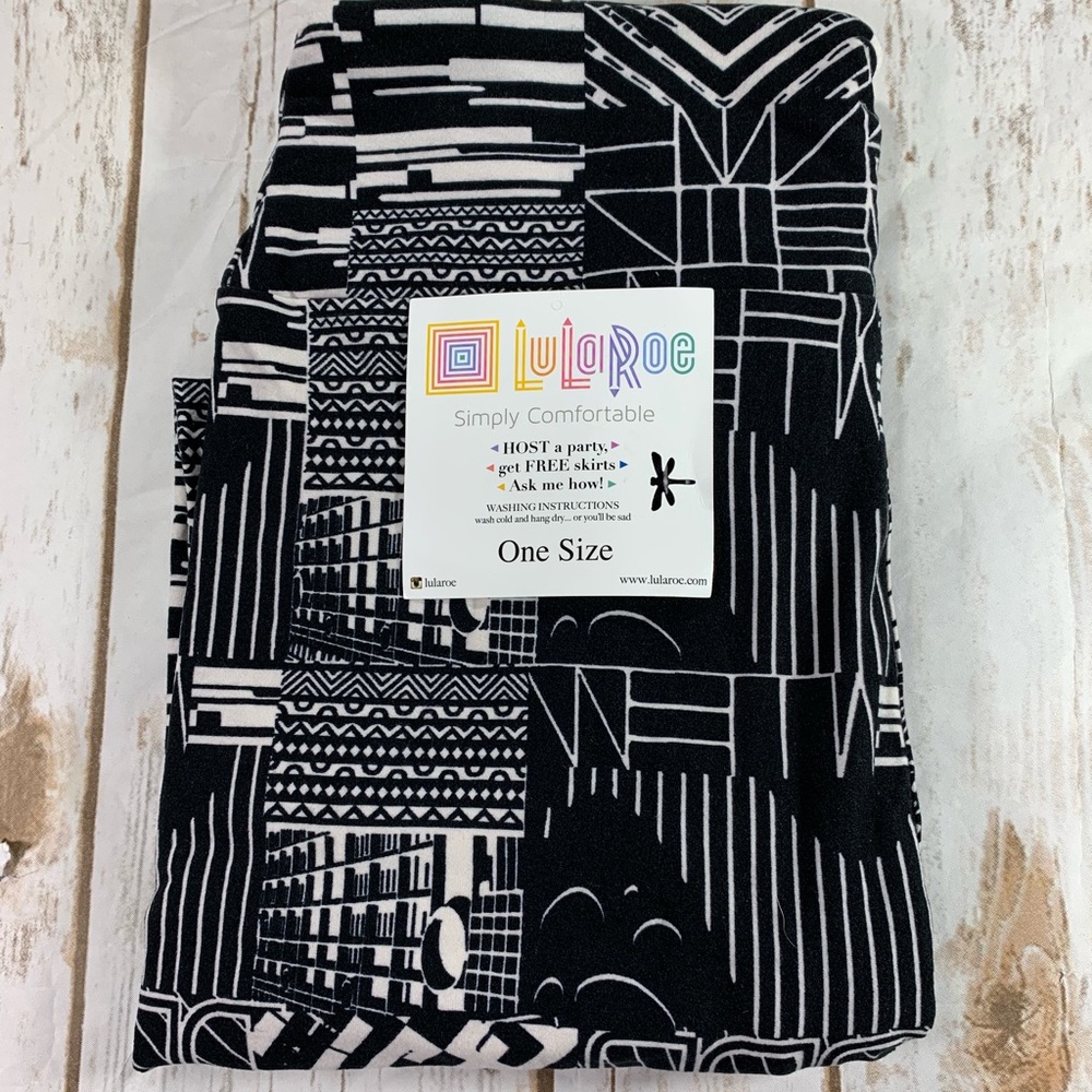 Lularoe black/white leggings! OS brand new